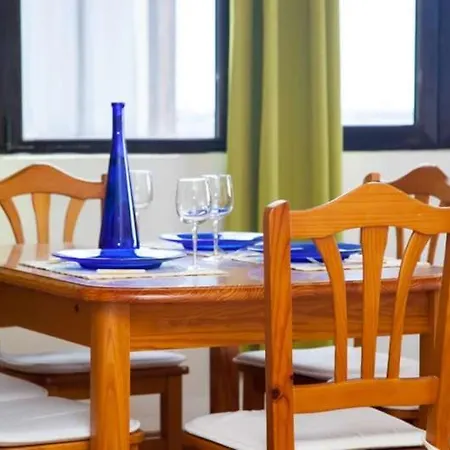 Playa Blanca Sleeps 4 Wifi Villa Playa Blanca (Lanzarote)