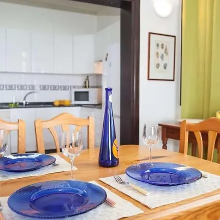 Playa Blanca Sleeps 4 Wifi Villa Playa Blanca (Lanzarote)