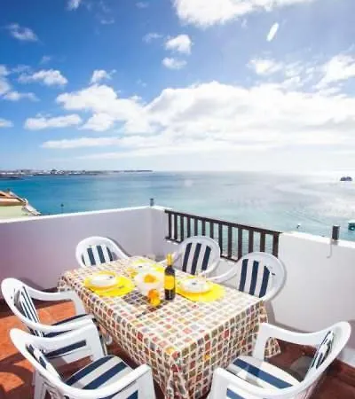 Villa Playa Blanca Sleeps 4 Wifi *